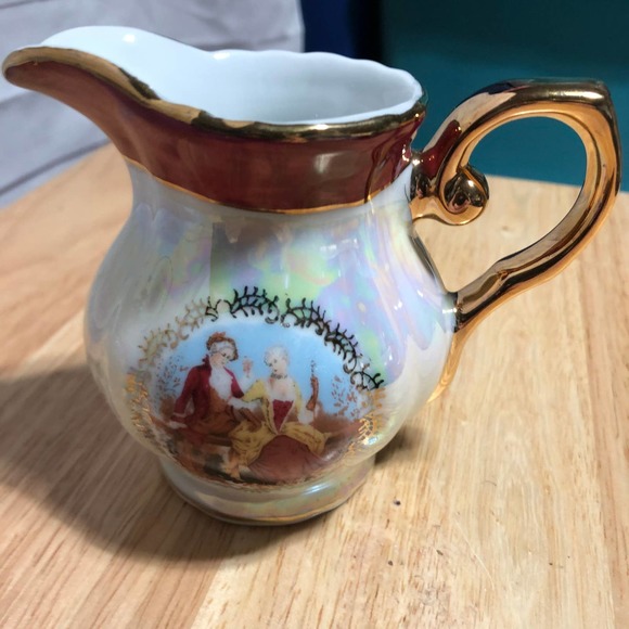 Romeo & Juliet Porcelain Creamer and Rectangle Platter - Picture 5 of 9